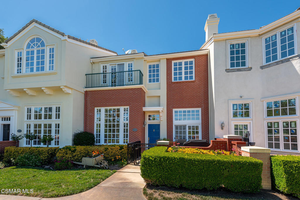 2478 Swanfield Court — photo