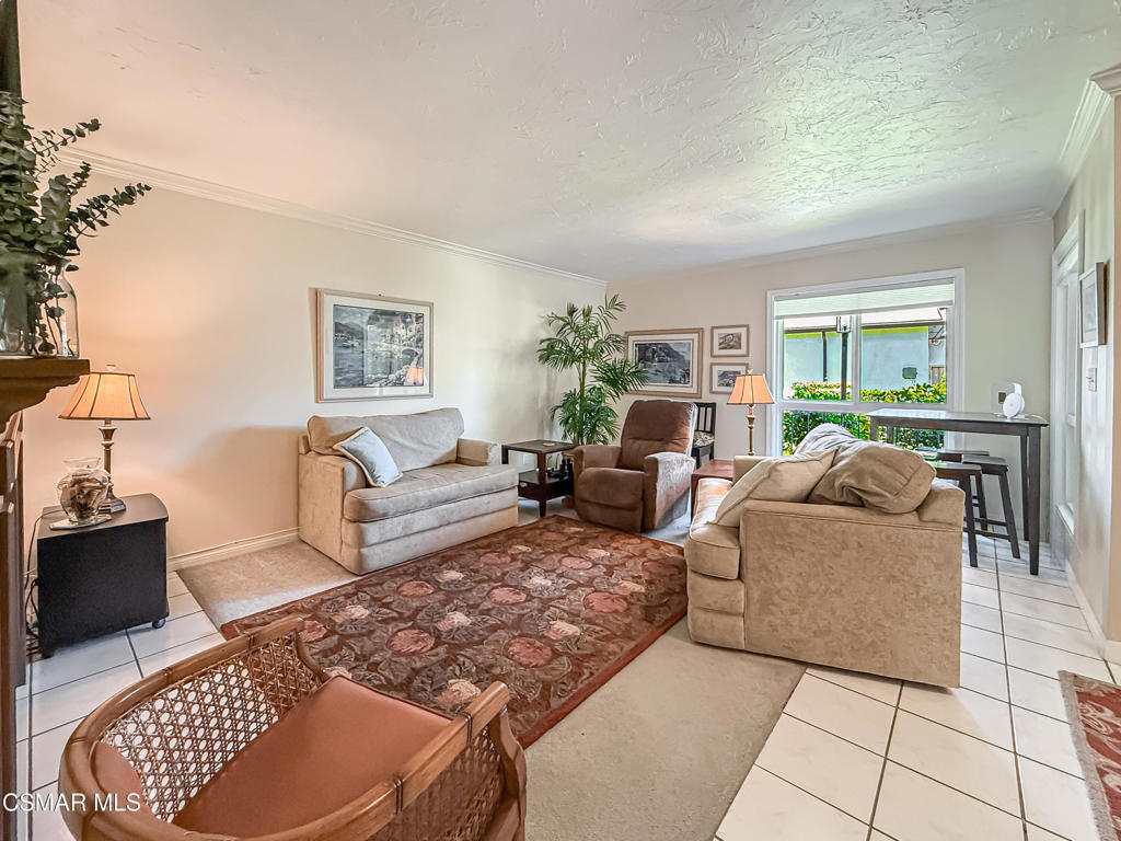 1305 Lakewood Court — photo