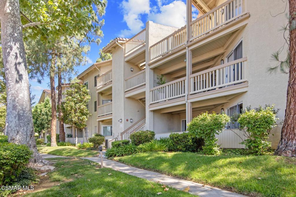 5837 Oak Bend Lane 310 — photo