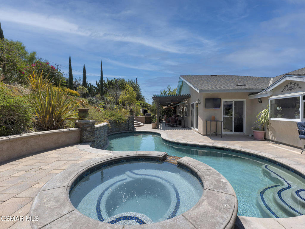 1450 Calle Avellano — photo