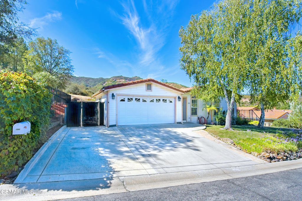 193 Little John Lane — photo