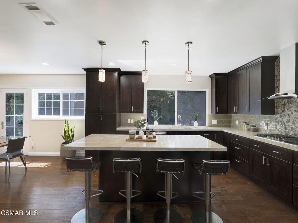 4334 Deerpark Court — photo