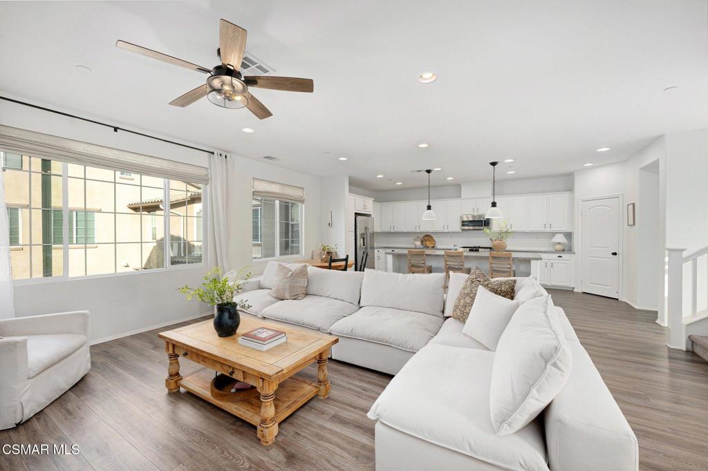 425 Stratus Lane 5 — photo