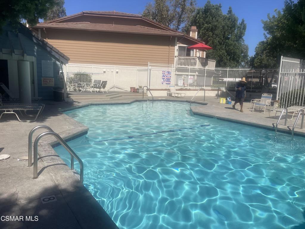 2394 Pleasant Way C — photo