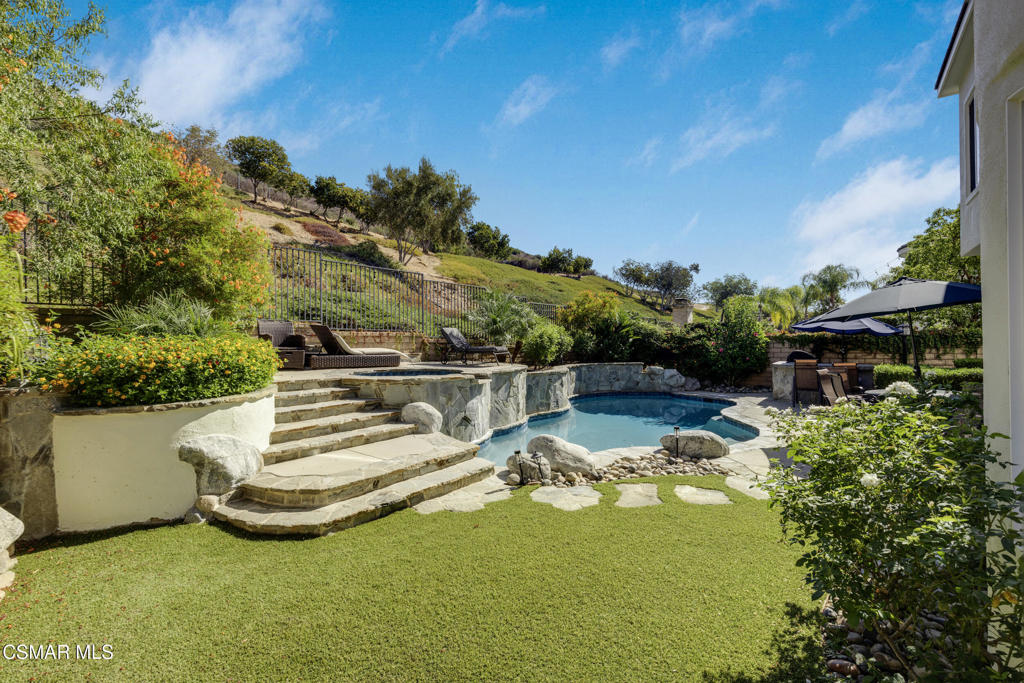 6167 Deerhill Road — photo