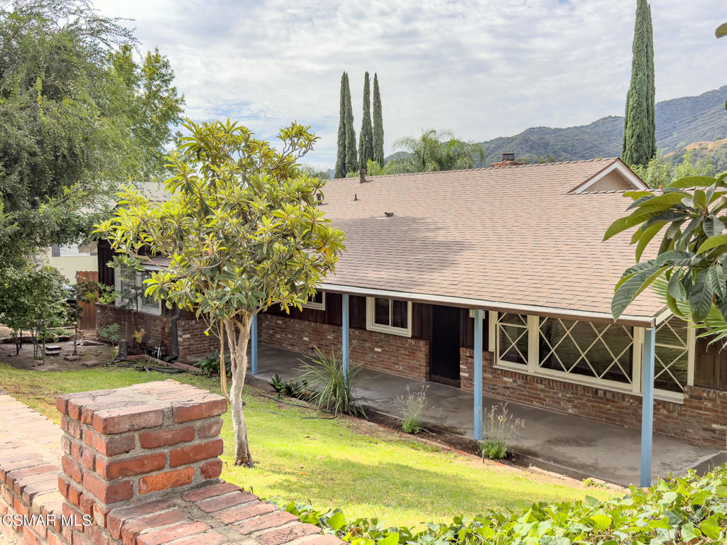 3932 Mayfield Avenue — photo