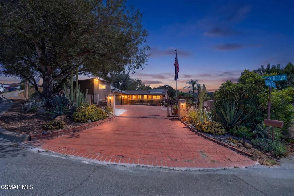 13385 Marjay Drive — photo