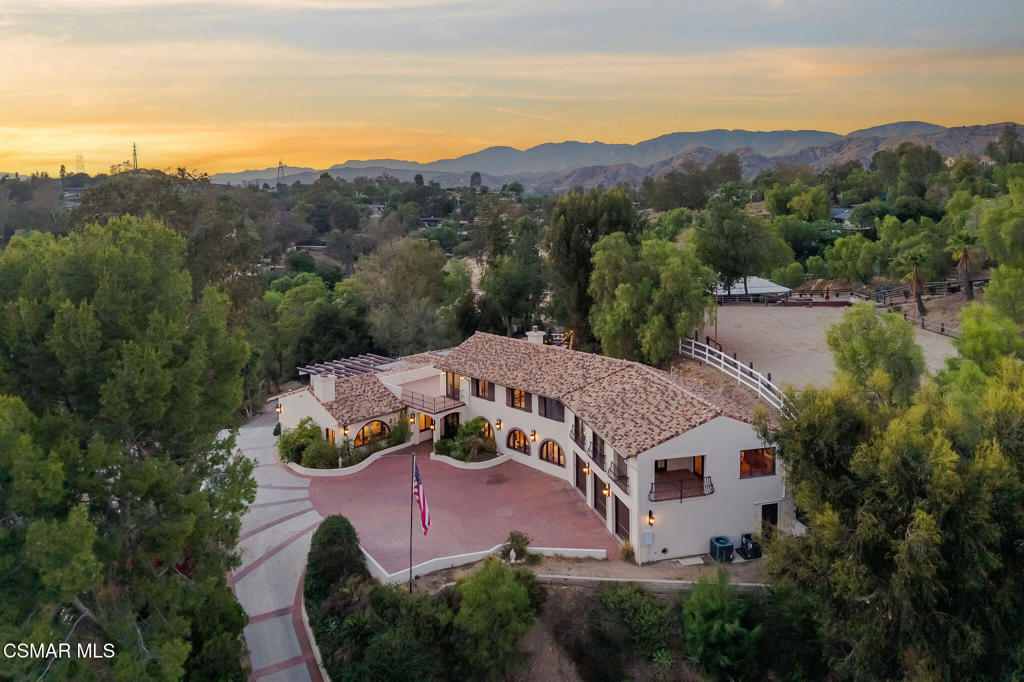 10165 La Canada Way — photo