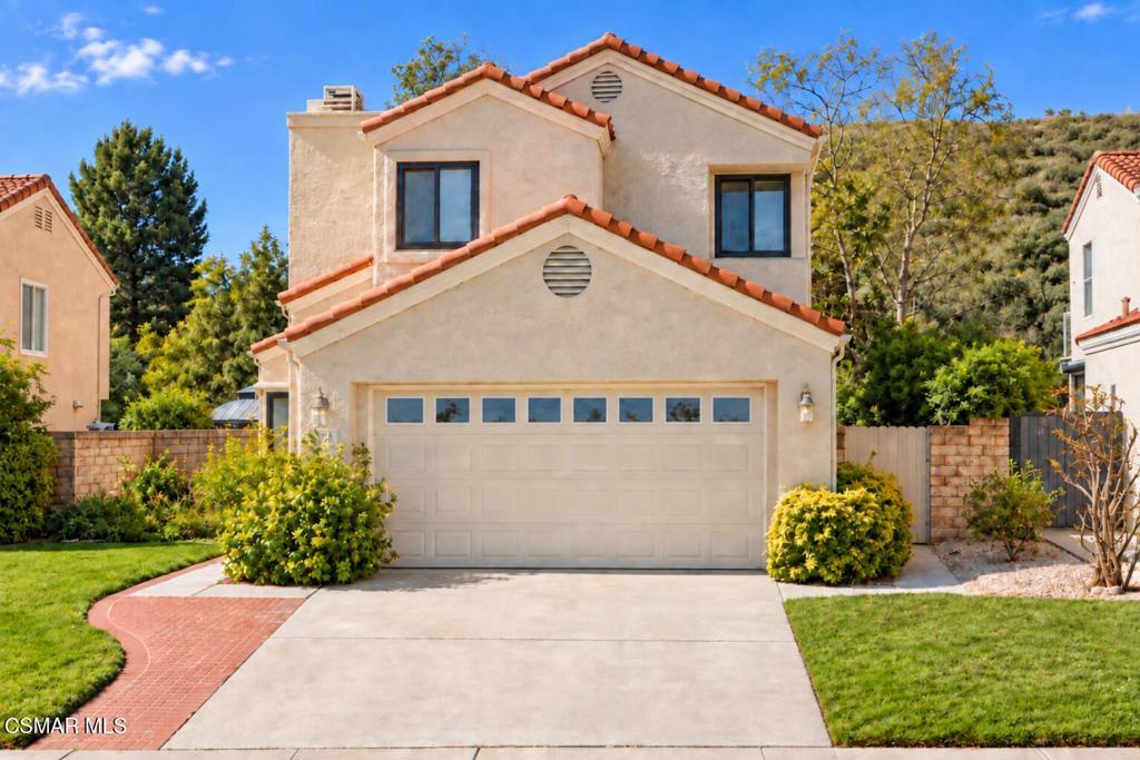 6879 Pecan Avenue — photo