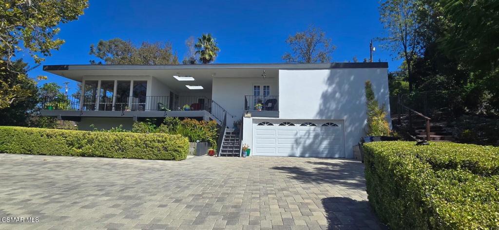 1082 La Cresta Drive — photo
