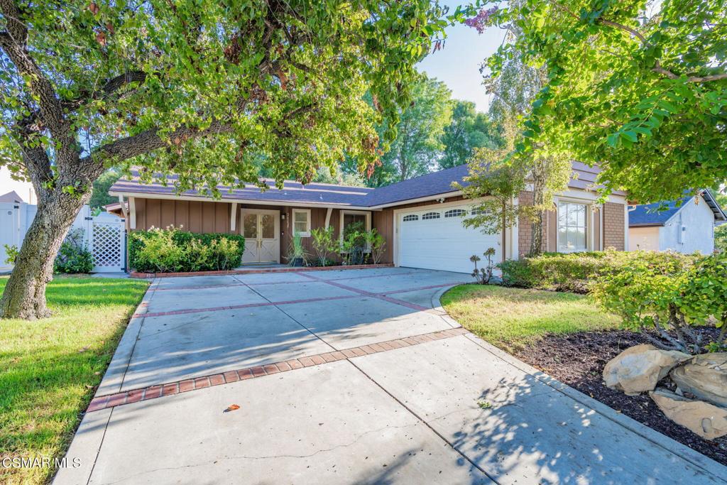 24229 Highlander Road — photo