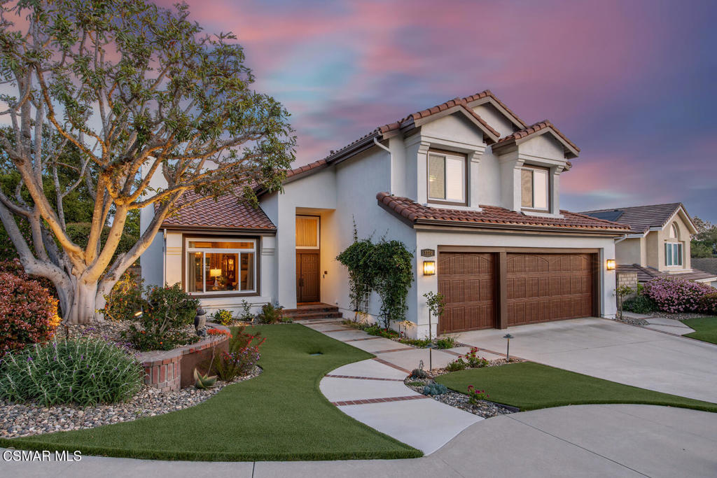 1390 Oakridge Court — photo