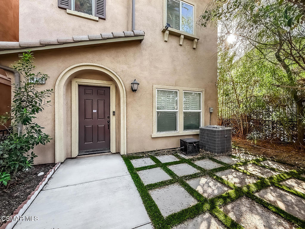 14708 Sherman Way — photo
