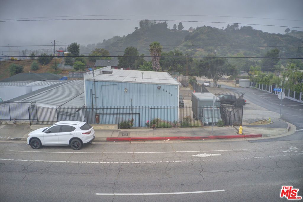 6470 Foothill Boulevard, Tujunga, CA 91042 — photo 3