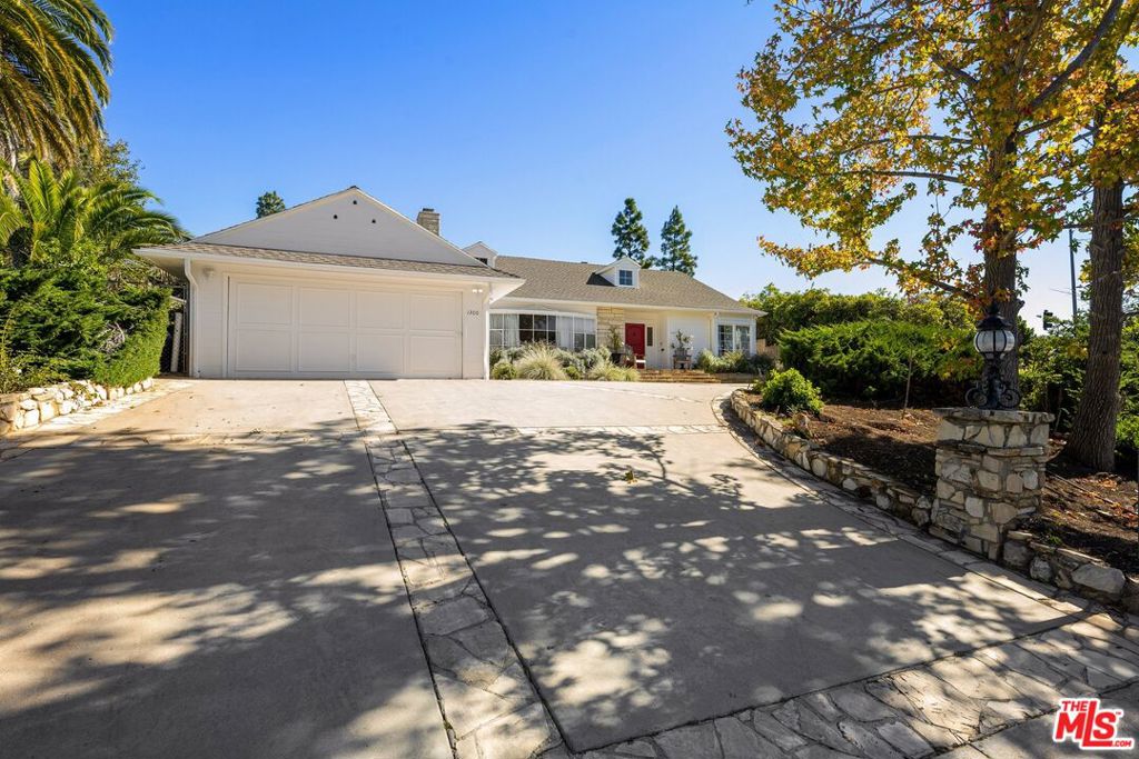 1300 Capri Drive — photo
