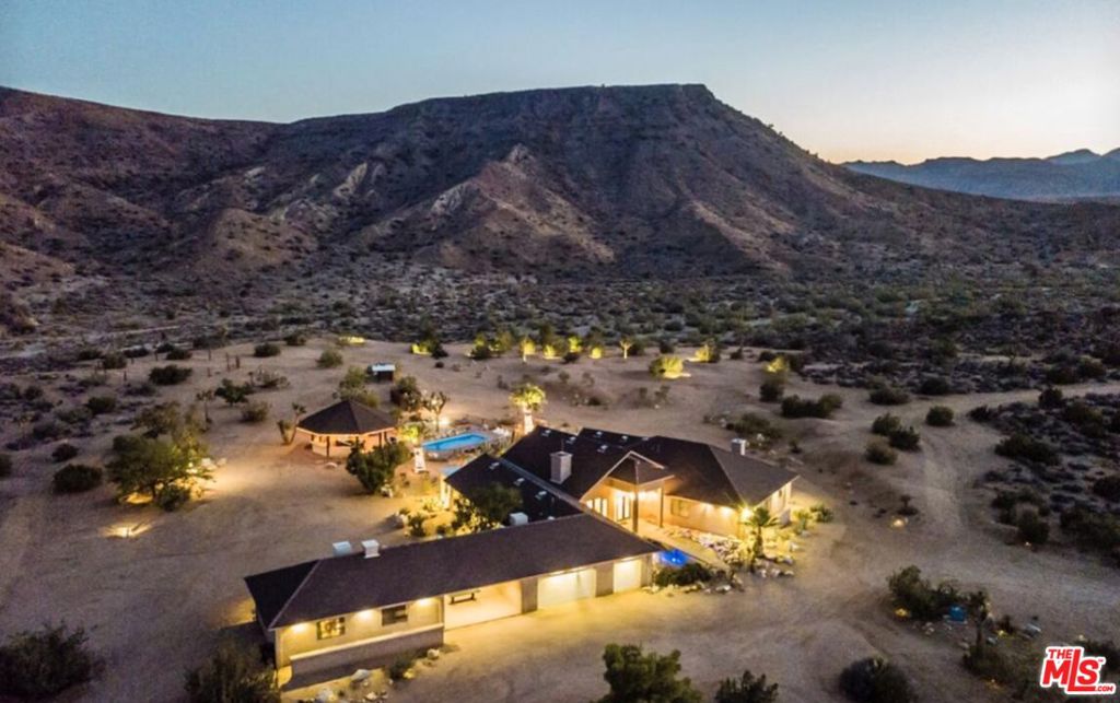 3569 Calmada Road — photo