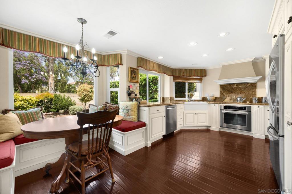 40 Brena — photo