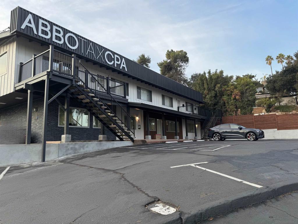9633 Grossmont Summit Dr. — photo