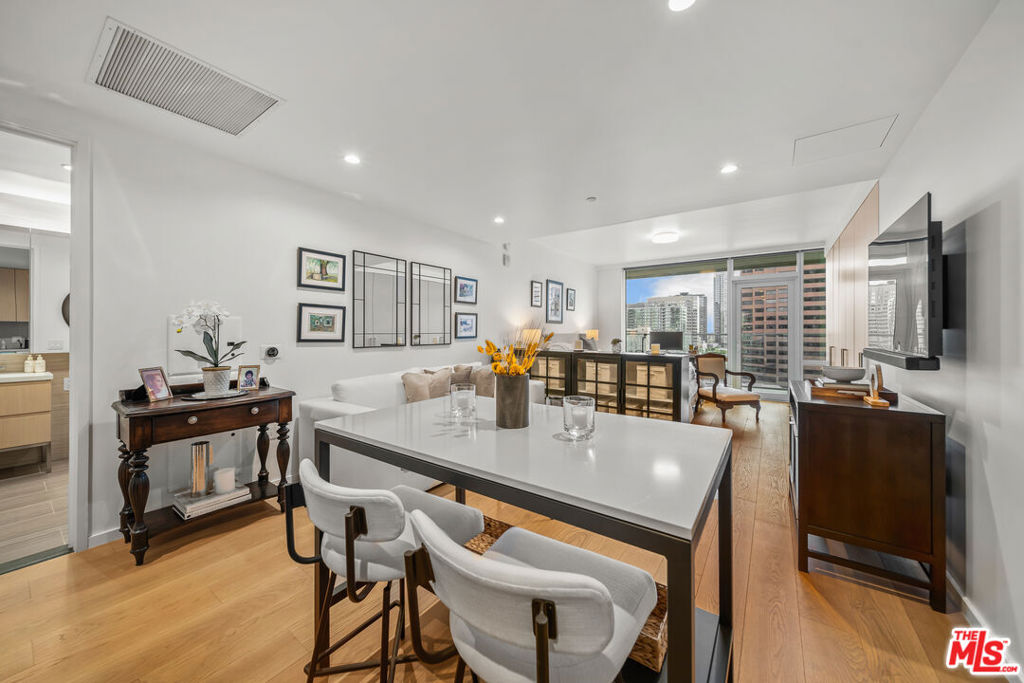 877 Francisco Street #1715 — photo
