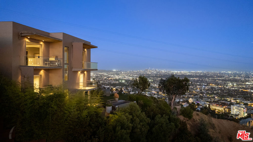 1600 Viewmont Drive — photo