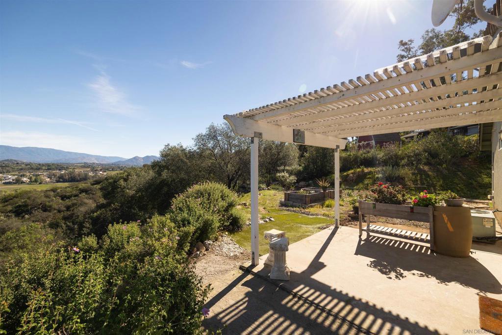 13804 Chaparral Terrace — photo