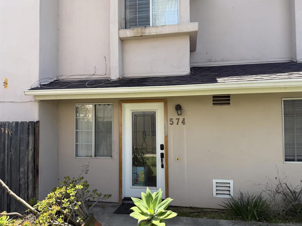 574 Hart Drive — photo