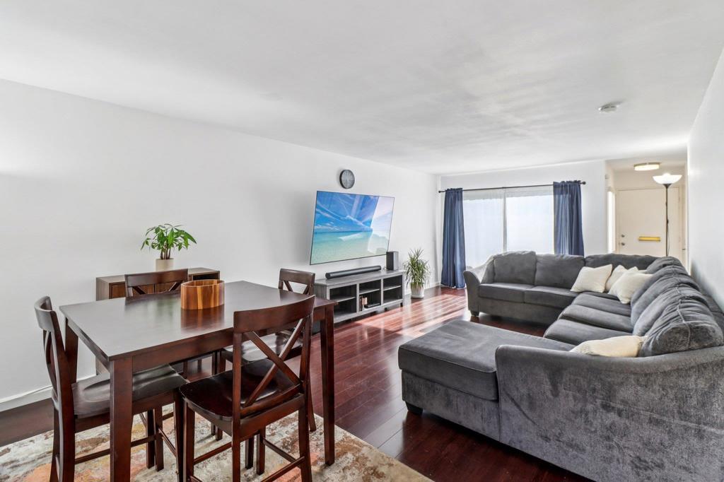 7809 Starling Dr — photo