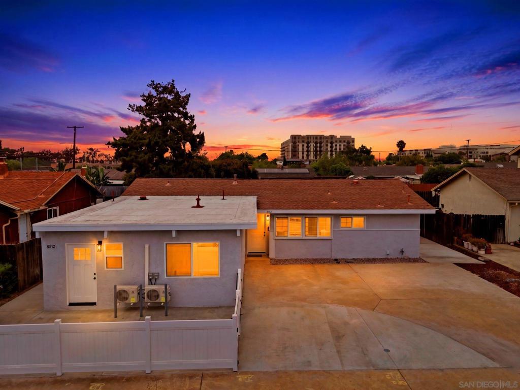 8514 Glenhaven — photo
