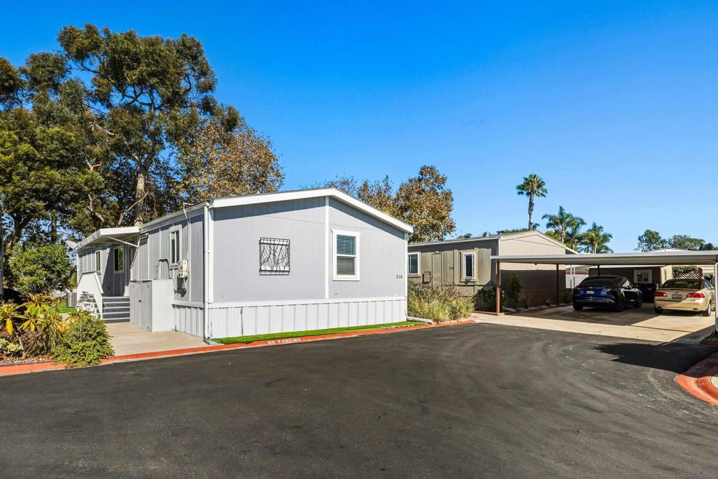 3340 Del Sol Blvd Spc 216 — photo
