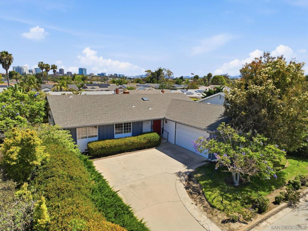 3152 Governor Drive — photo