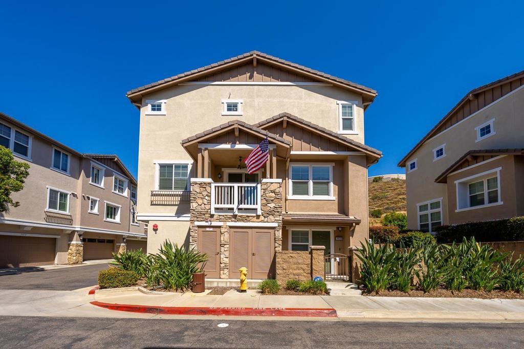 3028 Cole Grade — photo