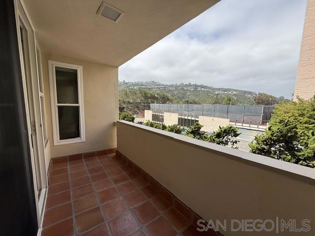 2510 Torrey Pines Rd, Unit 312 — photo