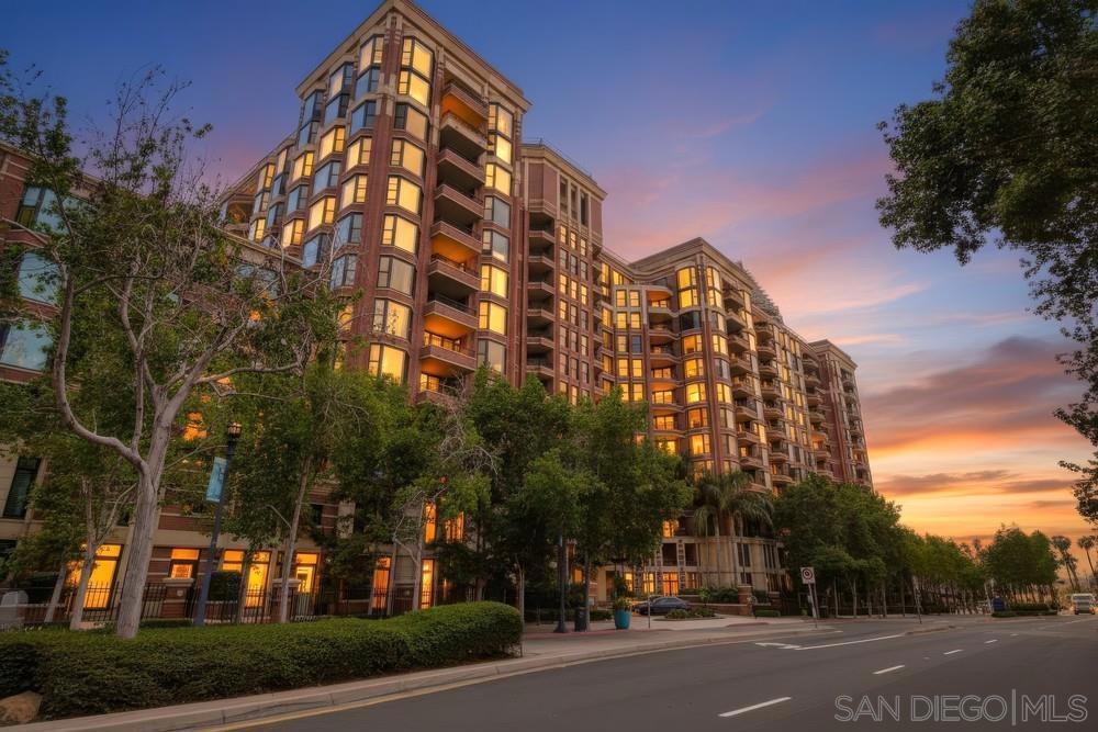 500 W Harbor 905 — photo