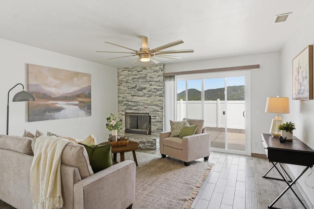 13011 Avenida Grande — photo