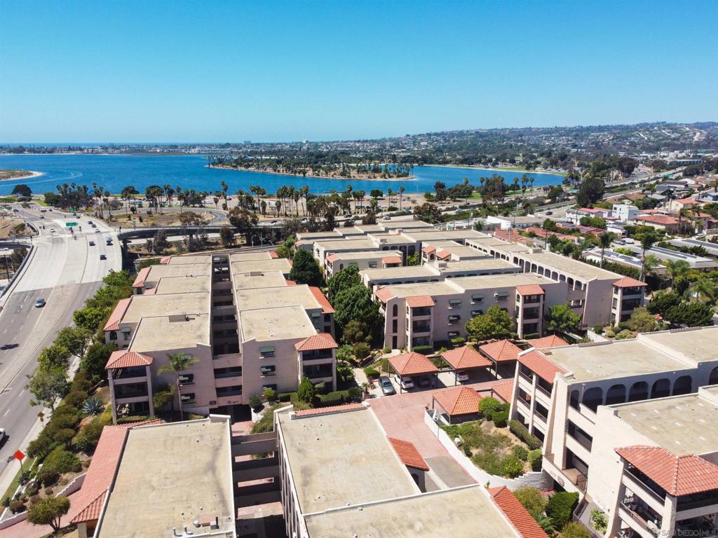 2540 Clairemont Dr 307 — photo