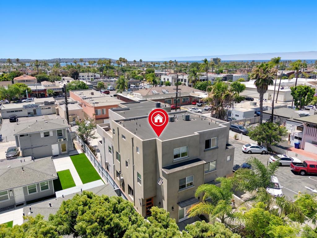 1323 Felspar St — photo