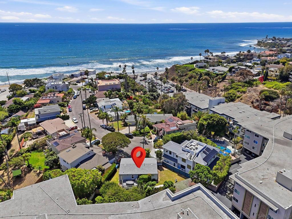 665 Pacific View Dr — photo