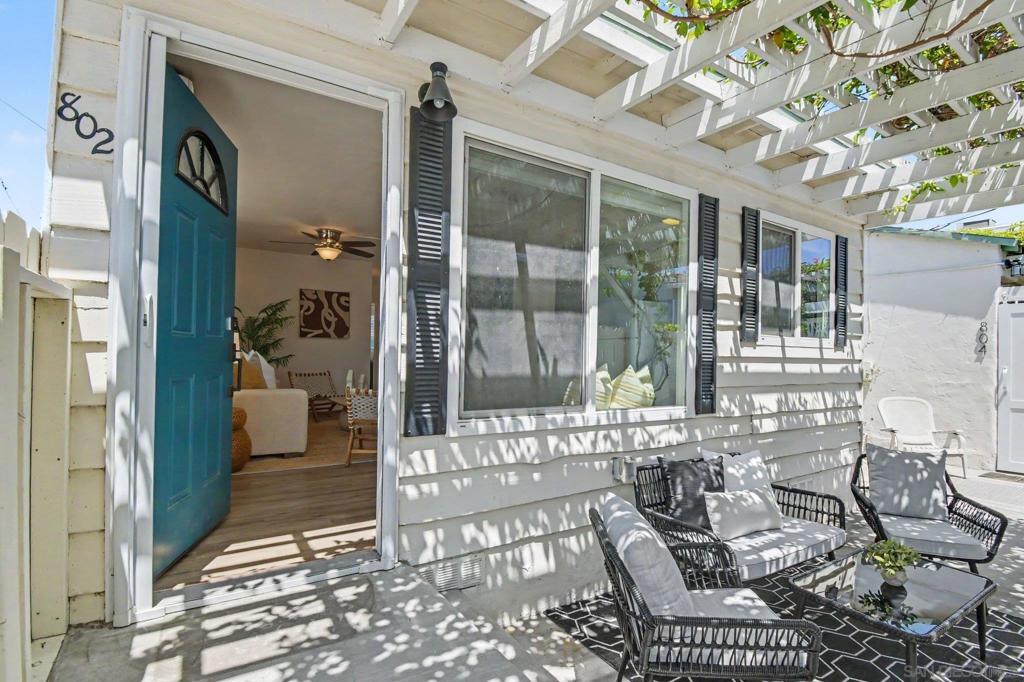802 Vanderbilt Pl — photo
