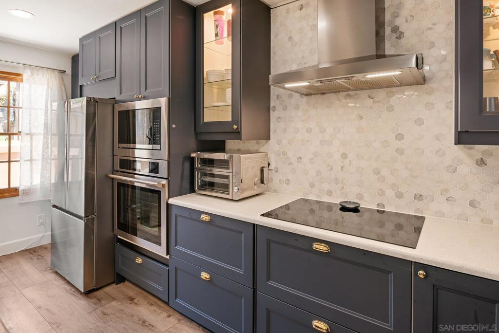 8647 Circle R Valley — photo