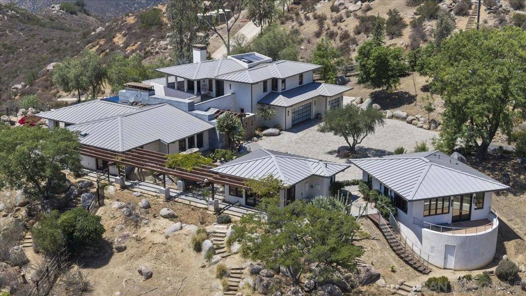 20391 Rancho Villa — photo