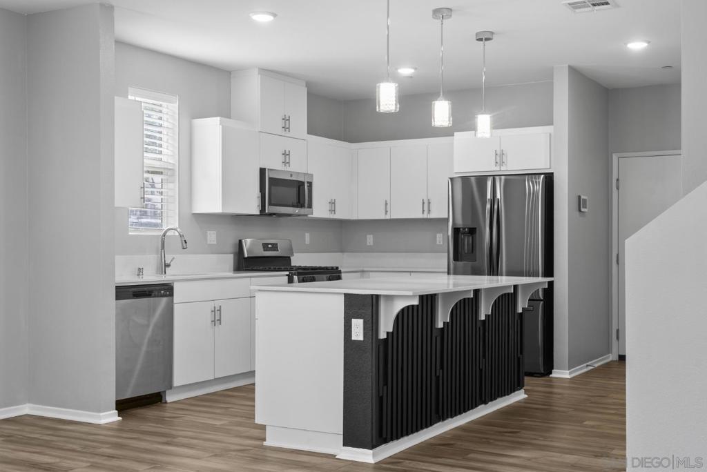 5223 Surfwalk Way 111 — photo
