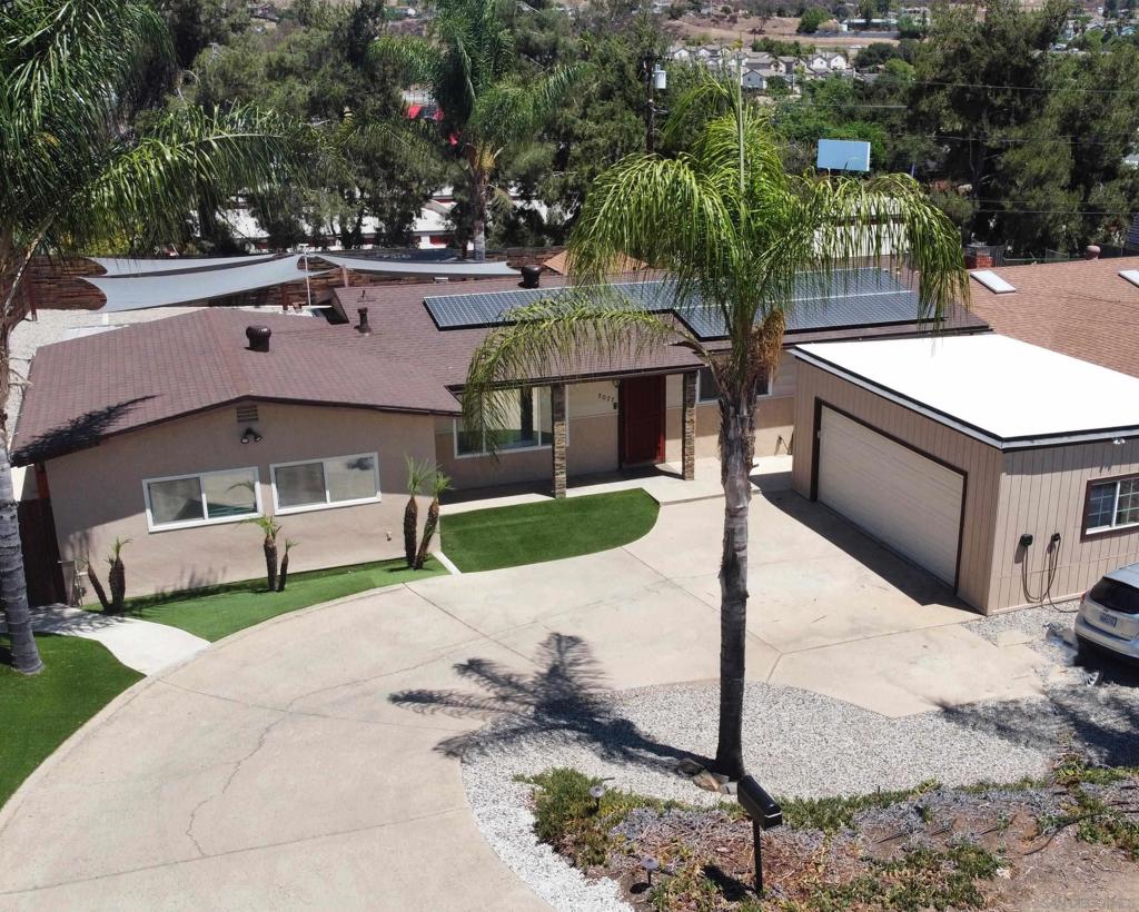 9077 Kay Jay Ln — photo