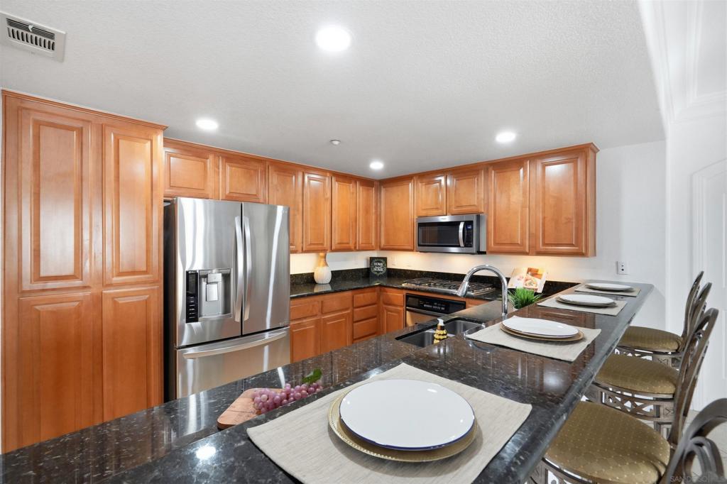 301 W G St 317 — photo
