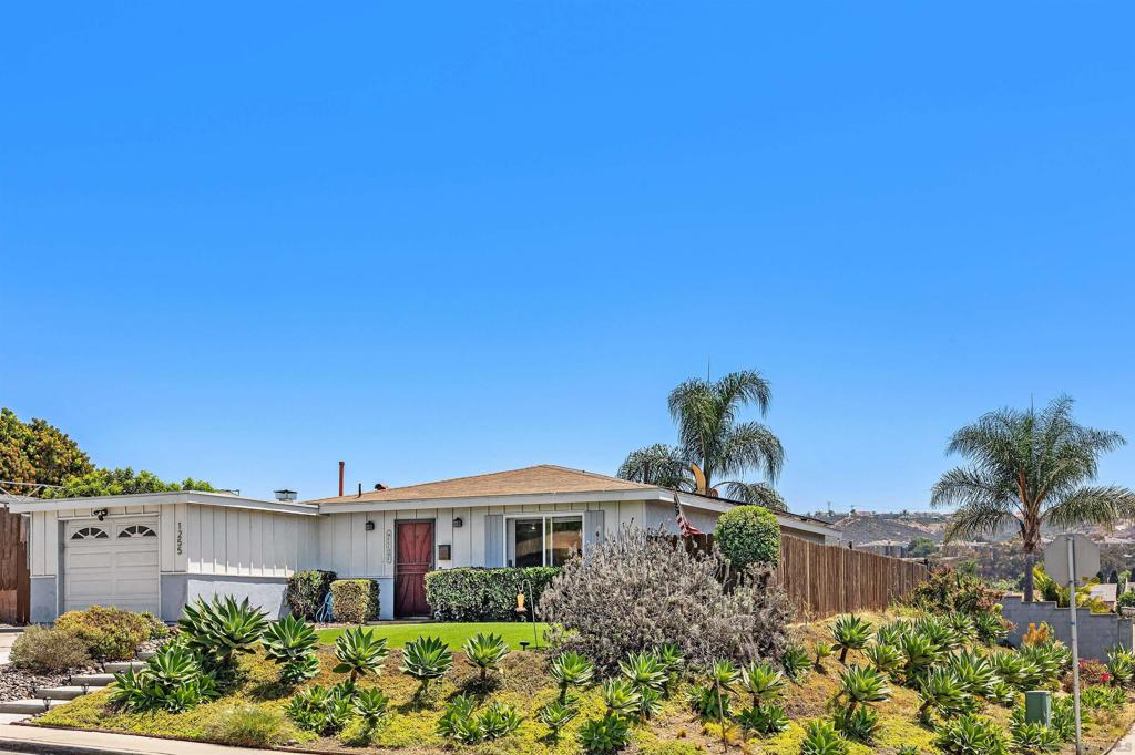 1255 Twining Ave — photo