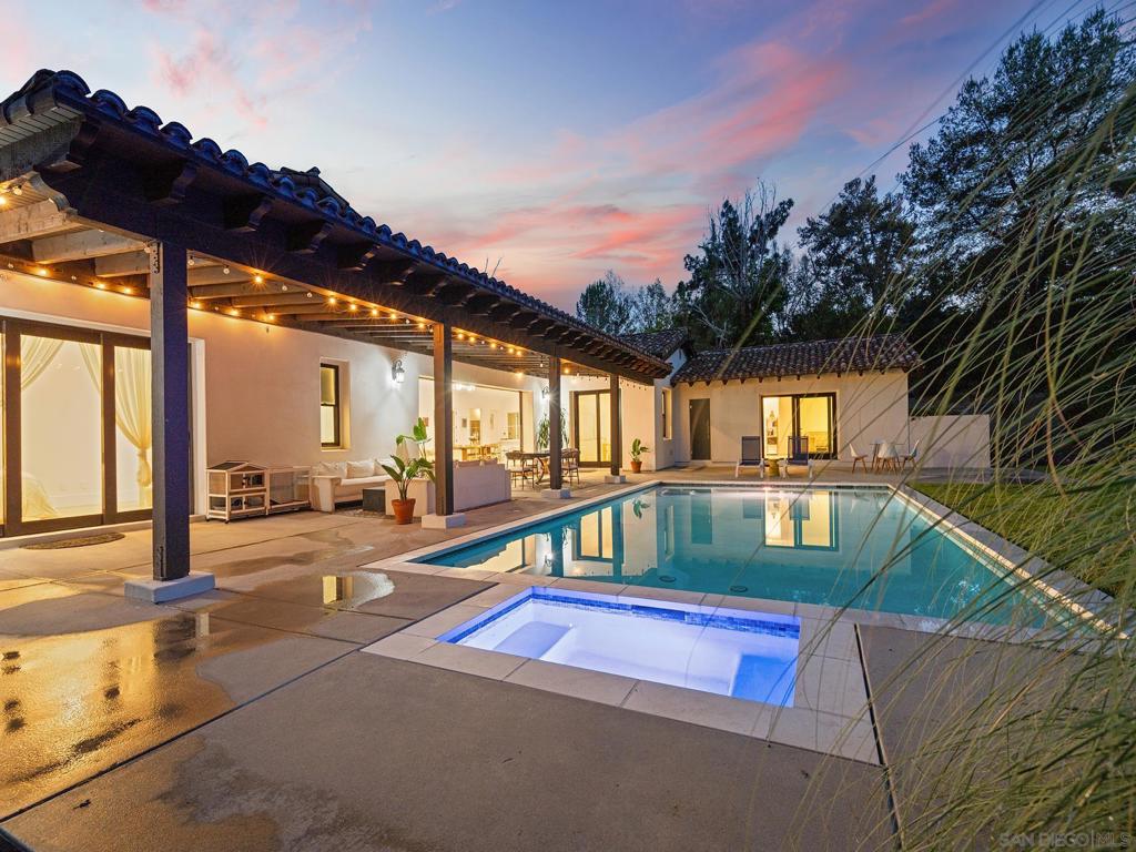 16947 Avenida Luis — photo