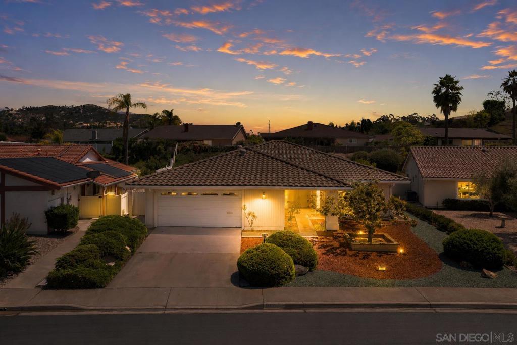12621 Opimo Dr — photo