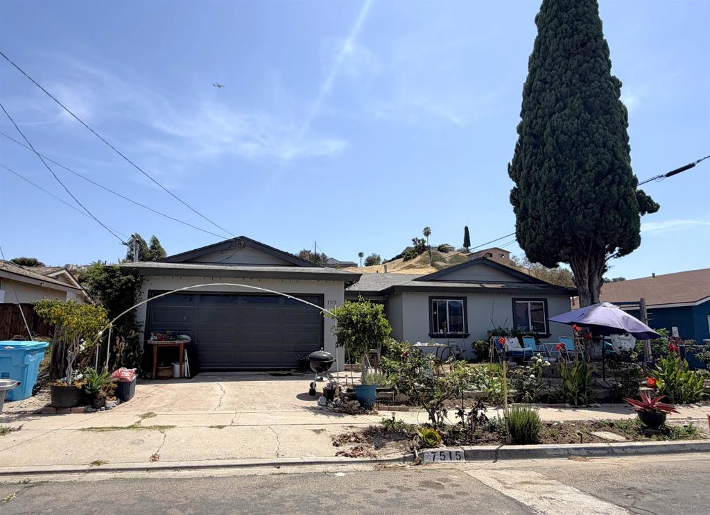7515 Black Oak — photo