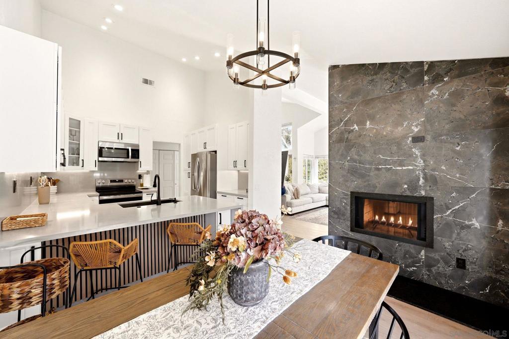 8981 Circle R View — photo
