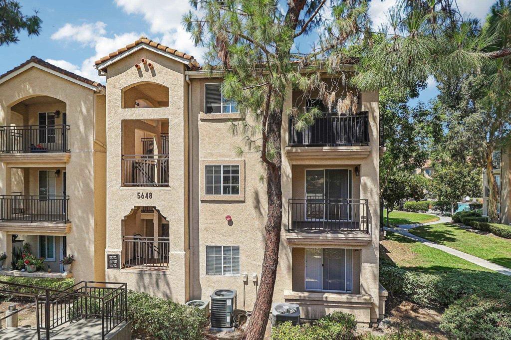 5648 Amaya 122 — photo