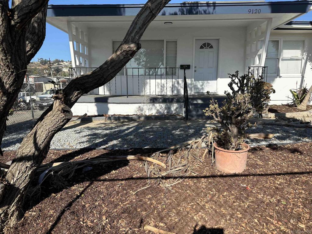 9120 Birch — photo